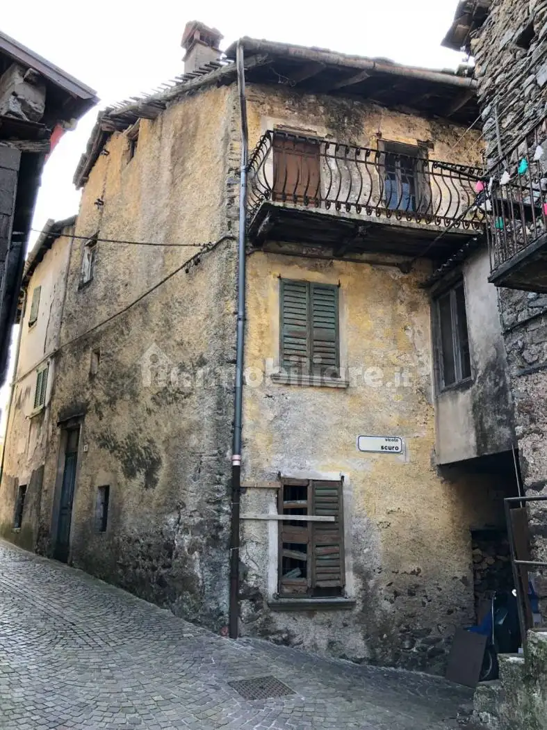 Rustico - Casale in vendita a Taceno