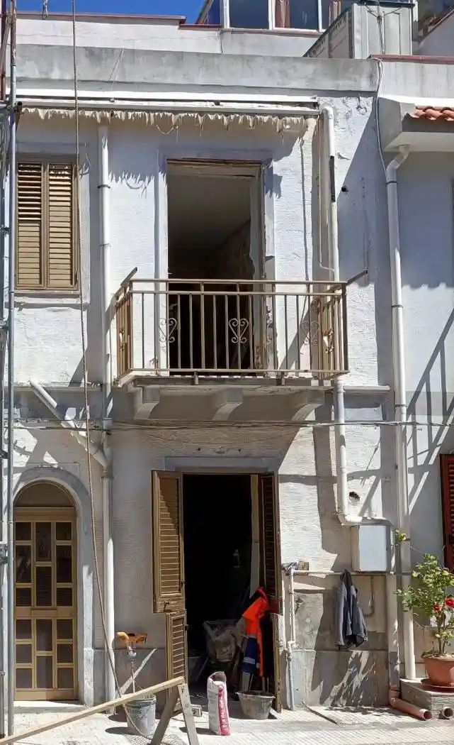 Palazzo - Edificio in vendita a Messina