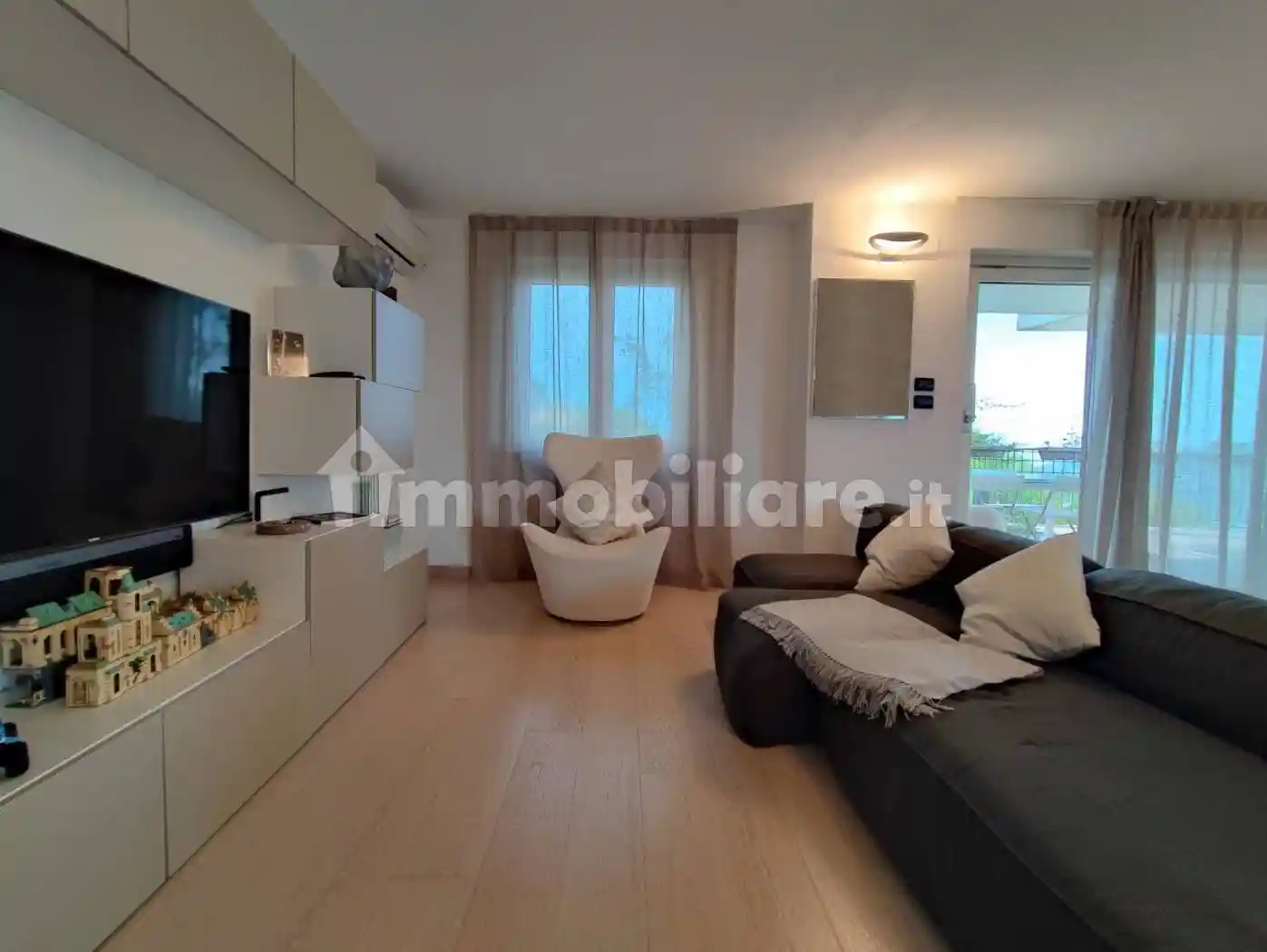 Villa bifamiliare Strada Vicinale Agostinone, Montesilvano Colle, Montesilvano - foto 4