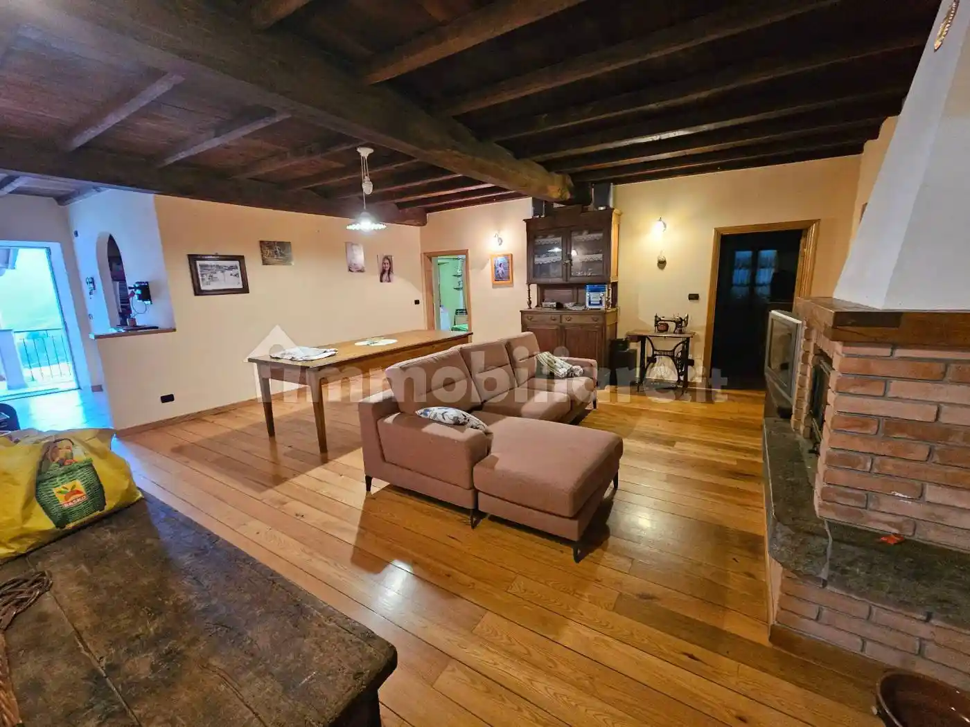Casa indipendente in vendita a Varese Ligure