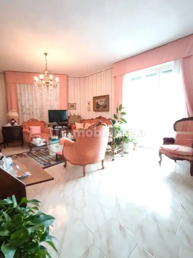 Appartamento in vendita a Vercelli