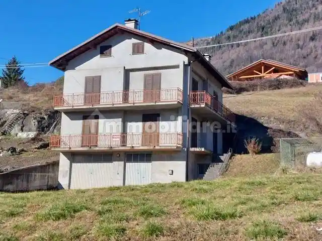 Villa in vendita a Teglio