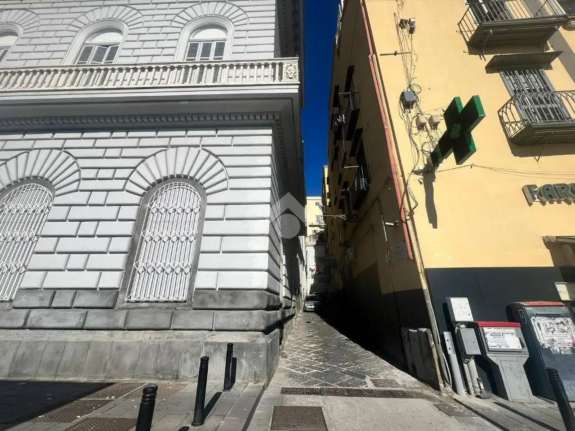 Appartamento in vendita a Napoli