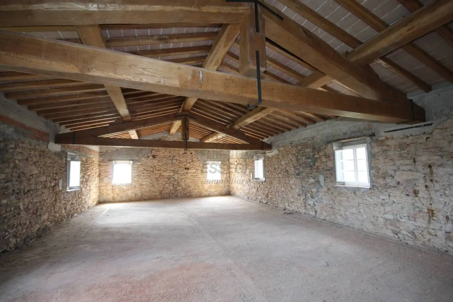 Rustico - Casale in vendita a Lucca