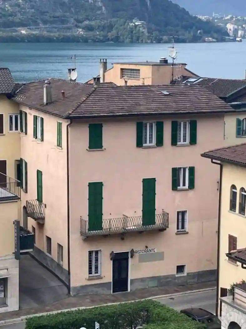 Palazzo - Edificio in vendita a Campione d'Italia