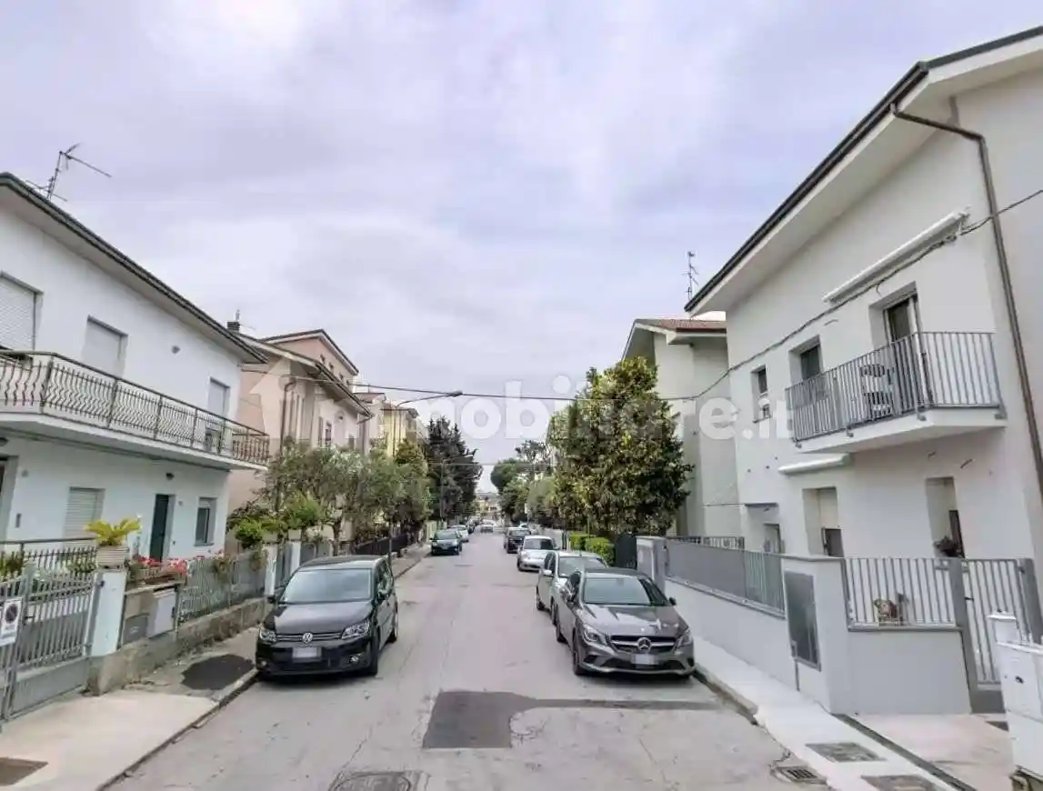 Villa in vendita a Civitanova Marche