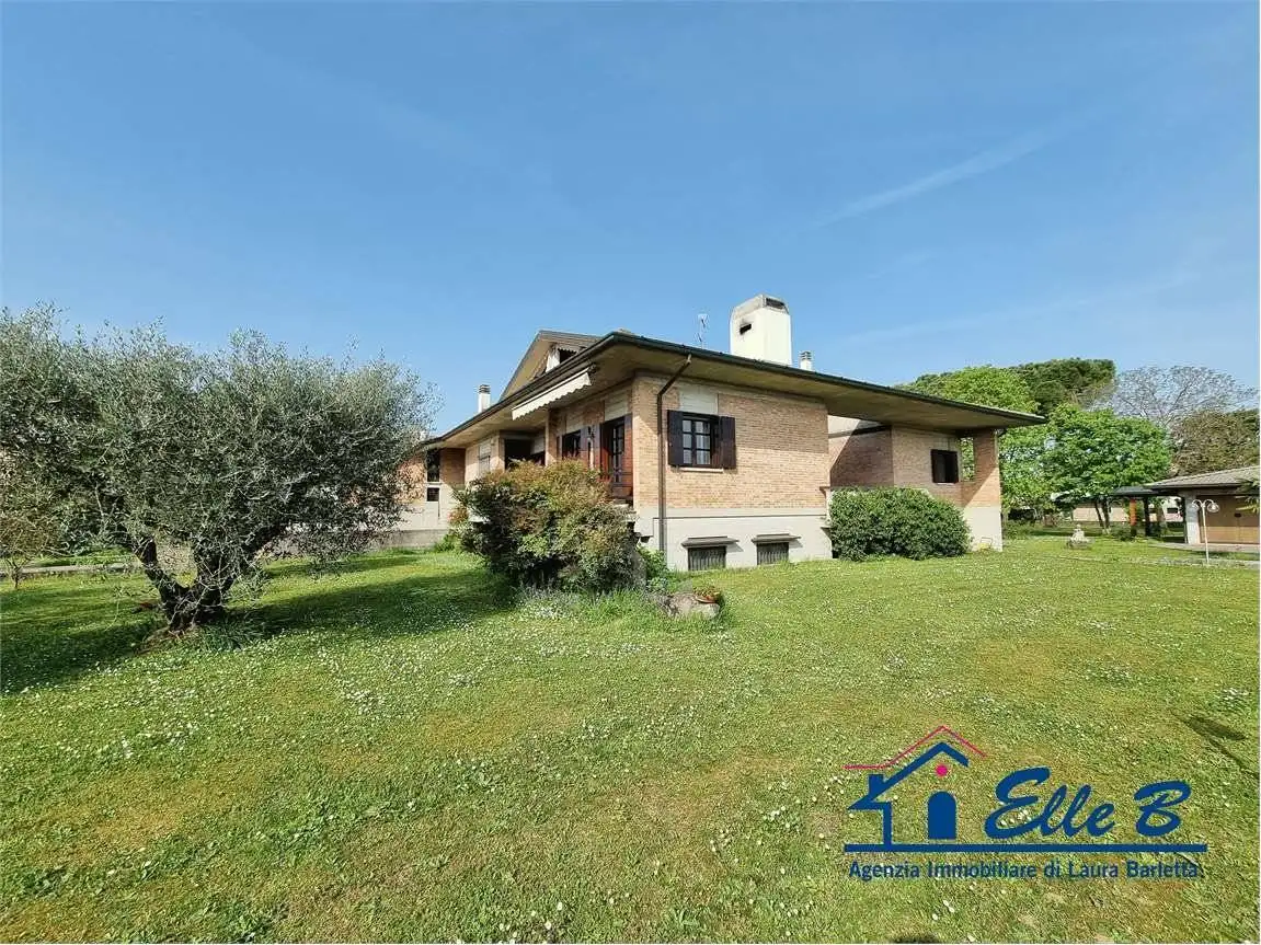 Villa in vendita a Romans d'Isonzo