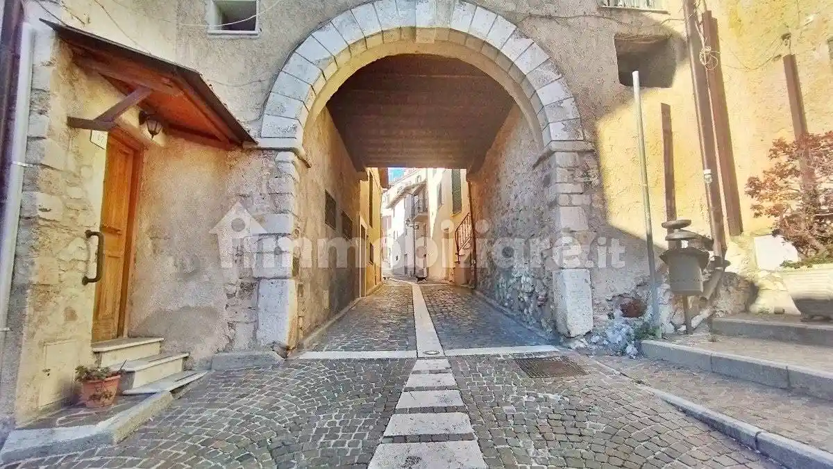 Appartamento in vendita a Arcinazzo Romano