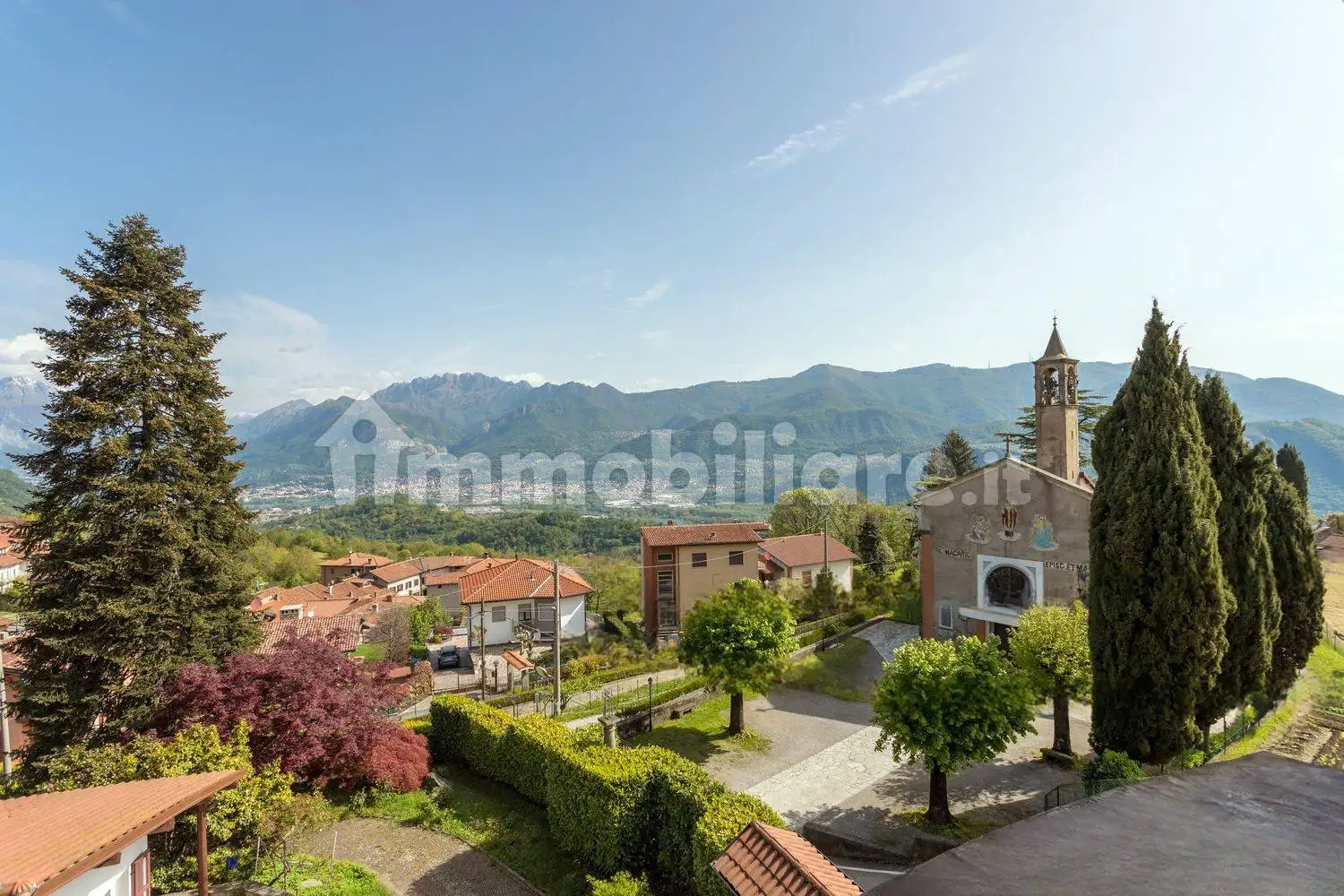 Villa plurifamiliare via San Genesio, Aizurro, Airuno - foto 2