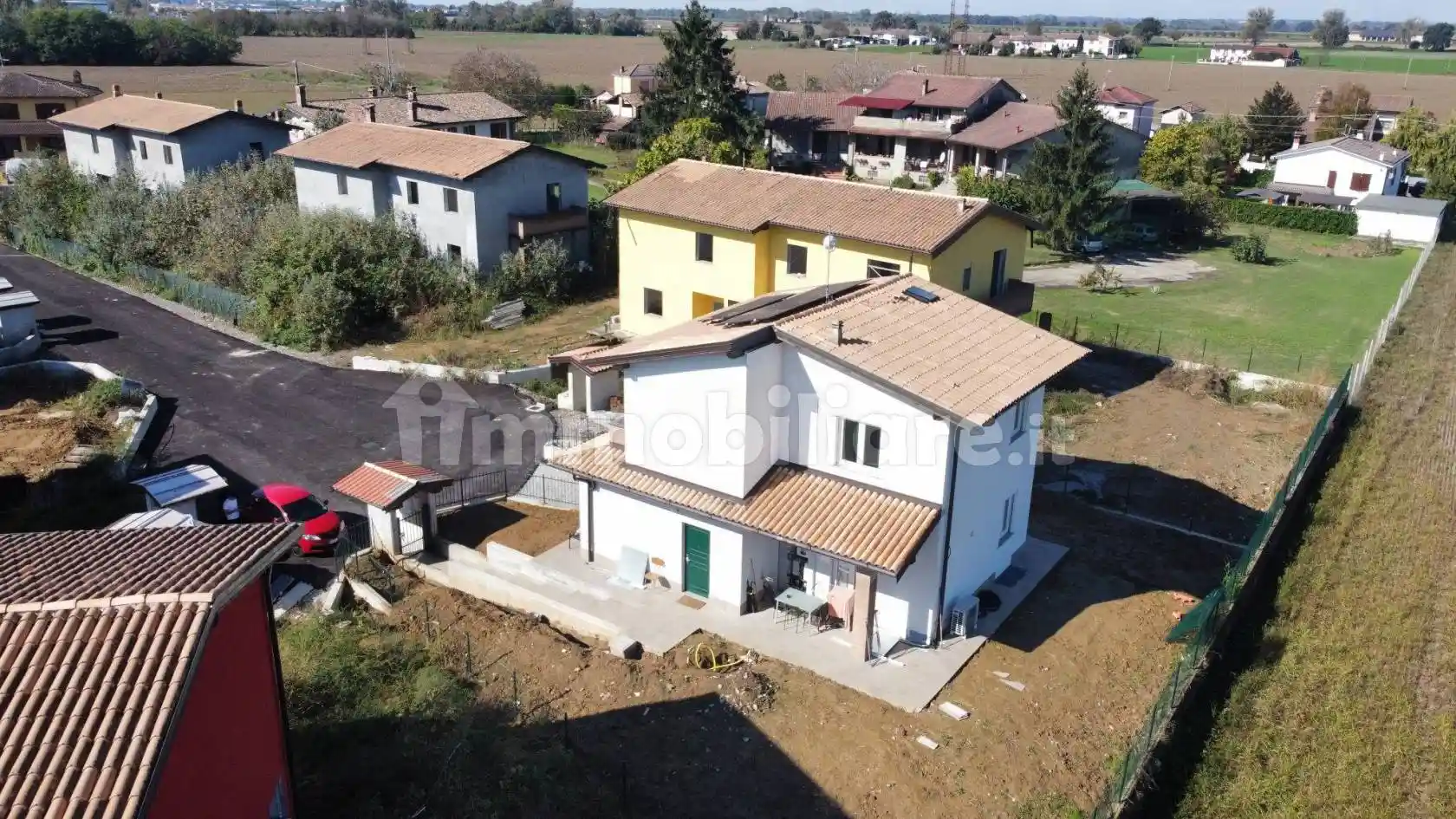 Appartamenti di nuova costruzione a Castelletto di Branduzzo - foto 2