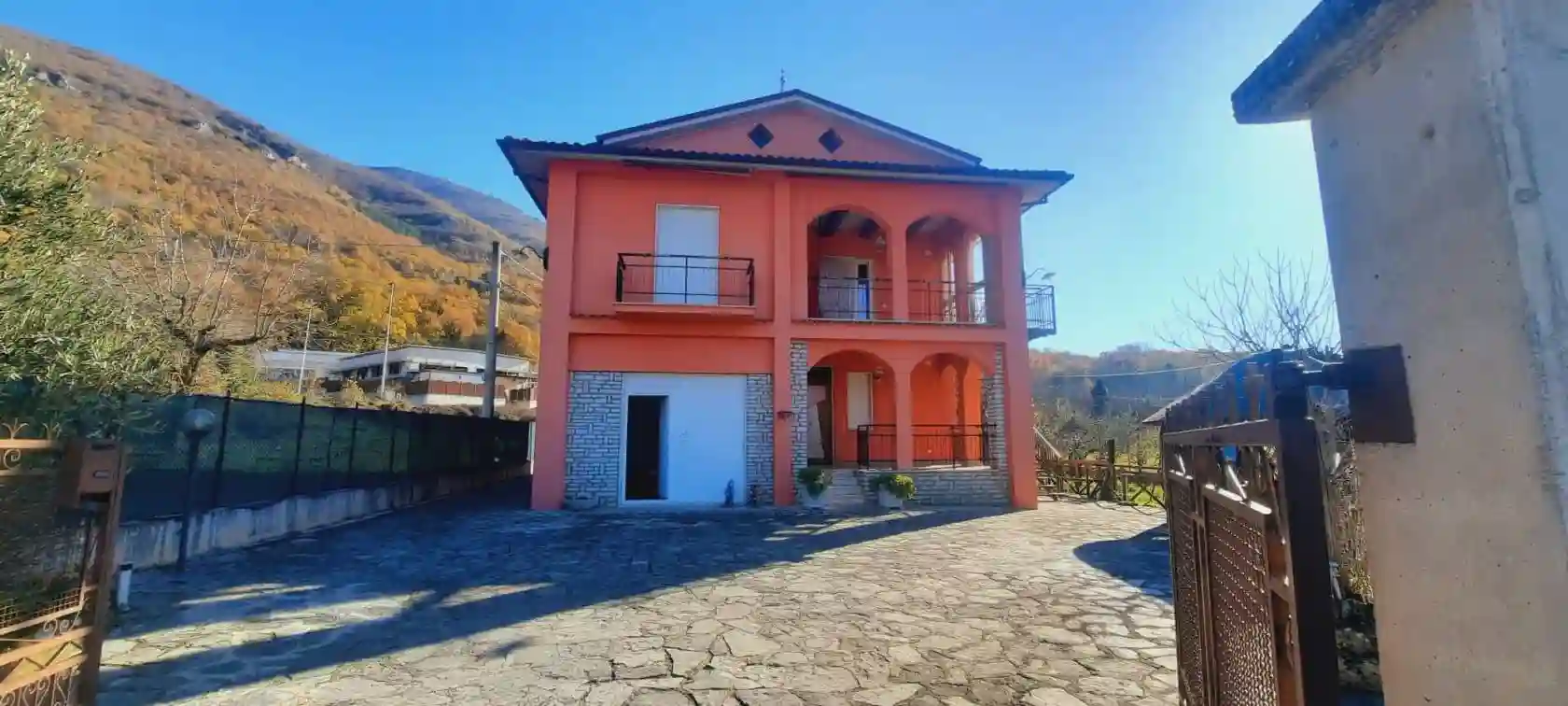 Villa - foto 2