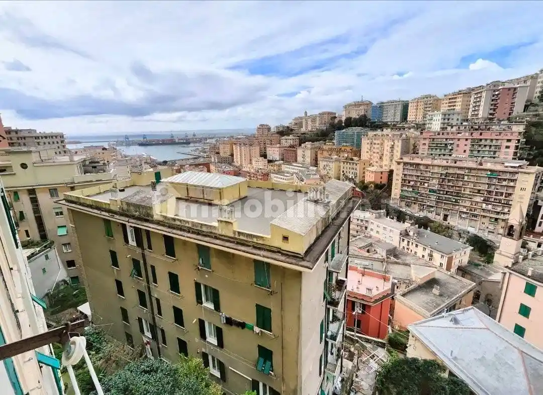 Appartamento in affitto a Genova