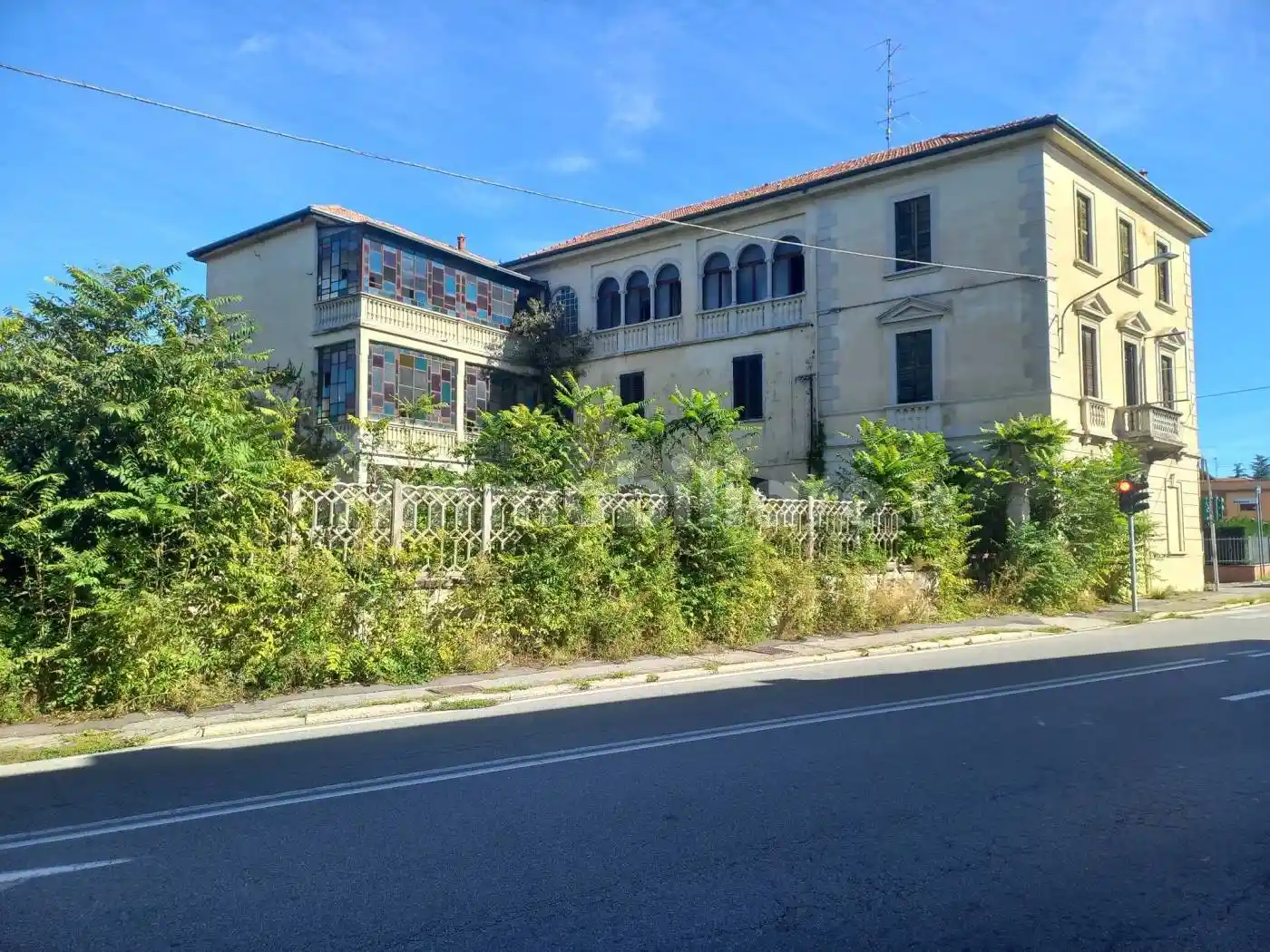 Palazzo - Edificio in vendita a Gallarate