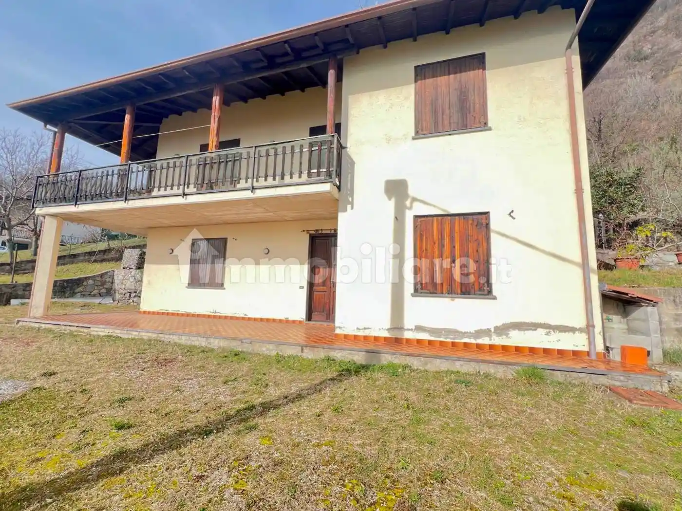 Villa in vendita a Bianzano