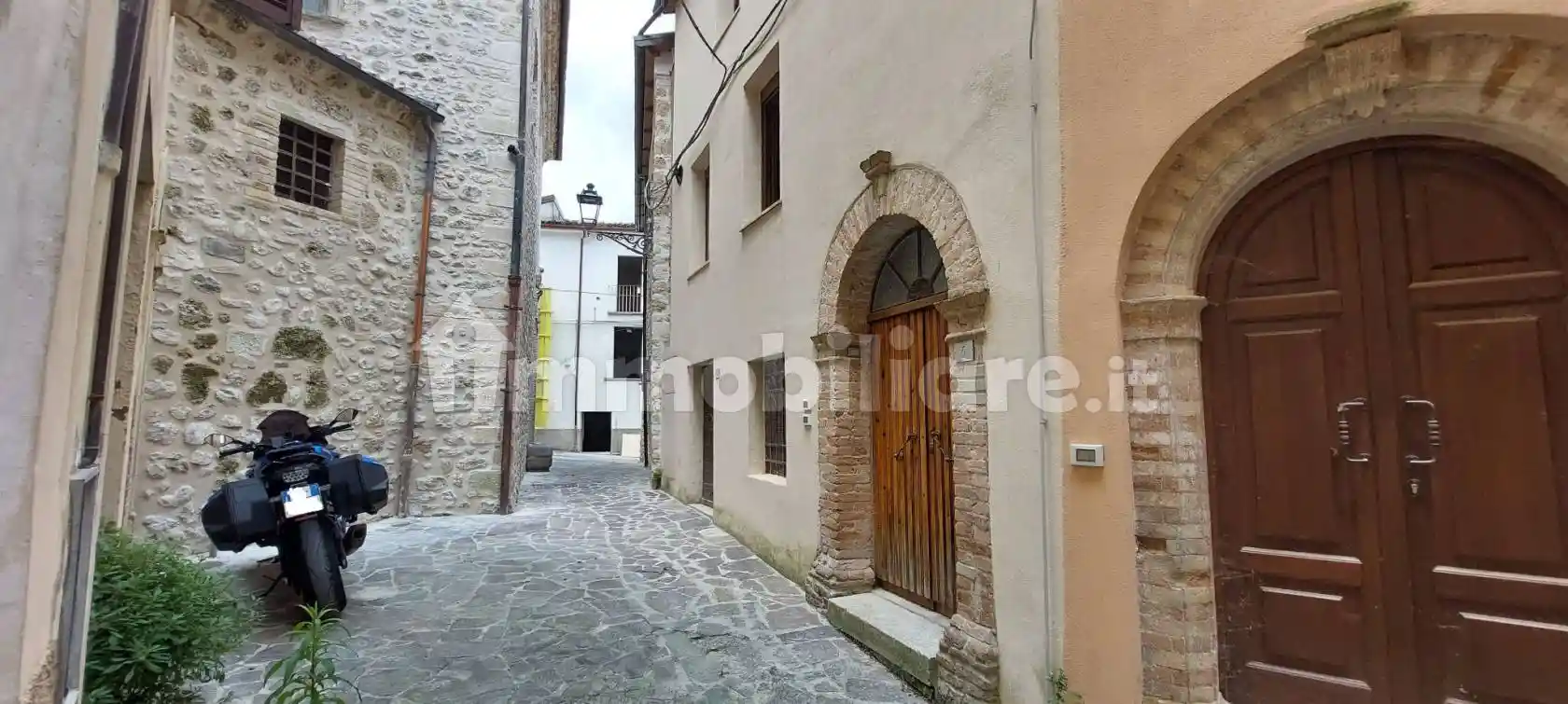 Quadrilocale via Varani, Centro, Isola del Gran Sasso d'Italia - foto 2