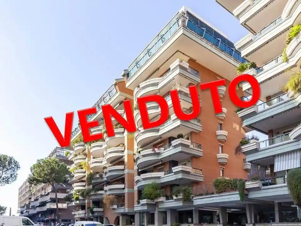 Appartamento in vendita a Roma
