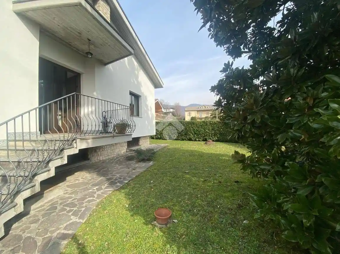 Villa in vendita a Villa d'Almè