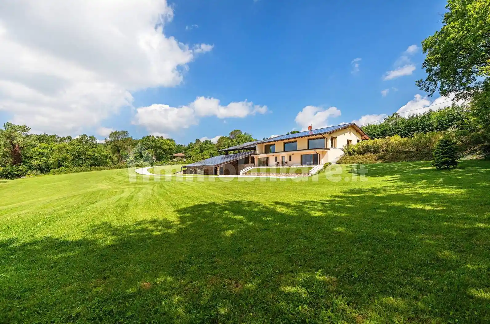 Villa in vendita a Soiano del Lago