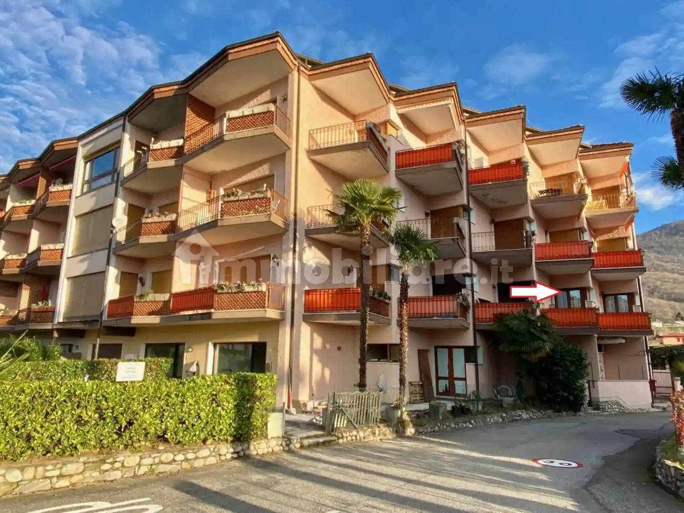 Appartamento in vendita a Brezzo di Bedero