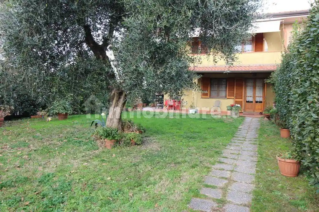 Villa in vendita a Forte dei Marmi