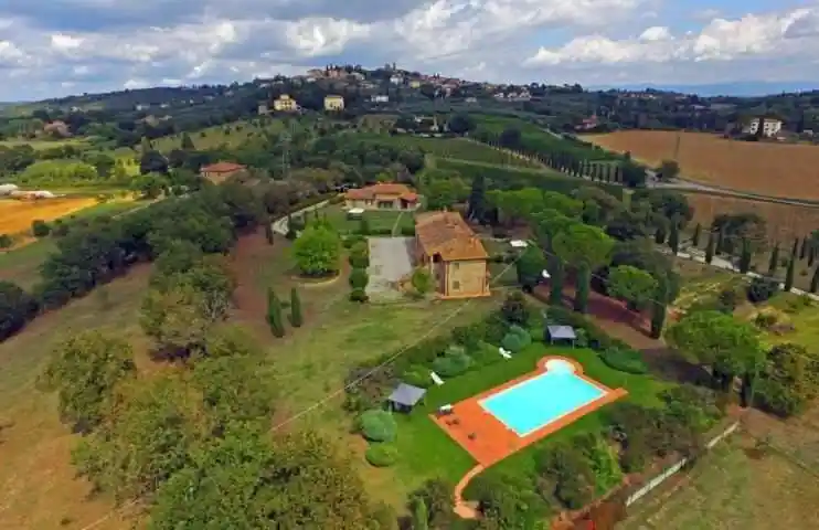 Rustico - Casale in vendita a Lucignano