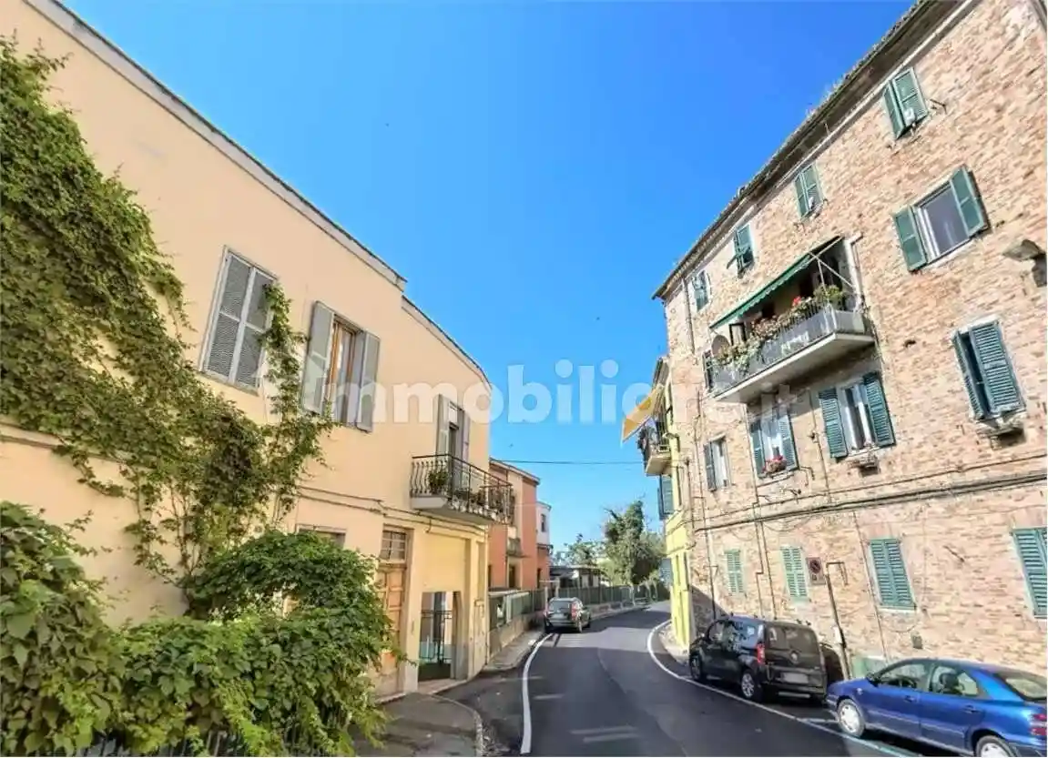 Appartamento in vendita a Jesi