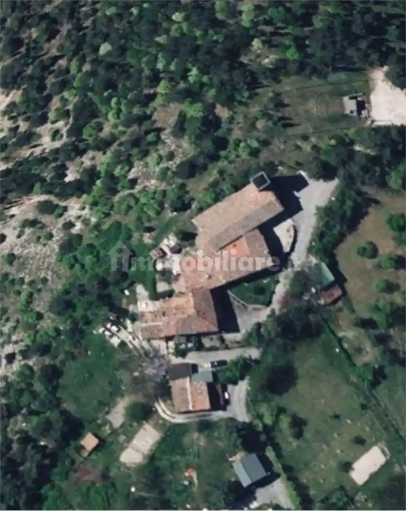 Casa indipendente in vendita a Fabriano