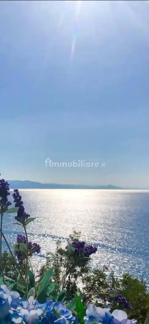 Appartamento in vendita a Cogoleto