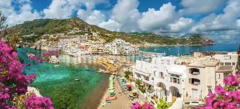 Palazzo - Edificio in vendita a Ischia