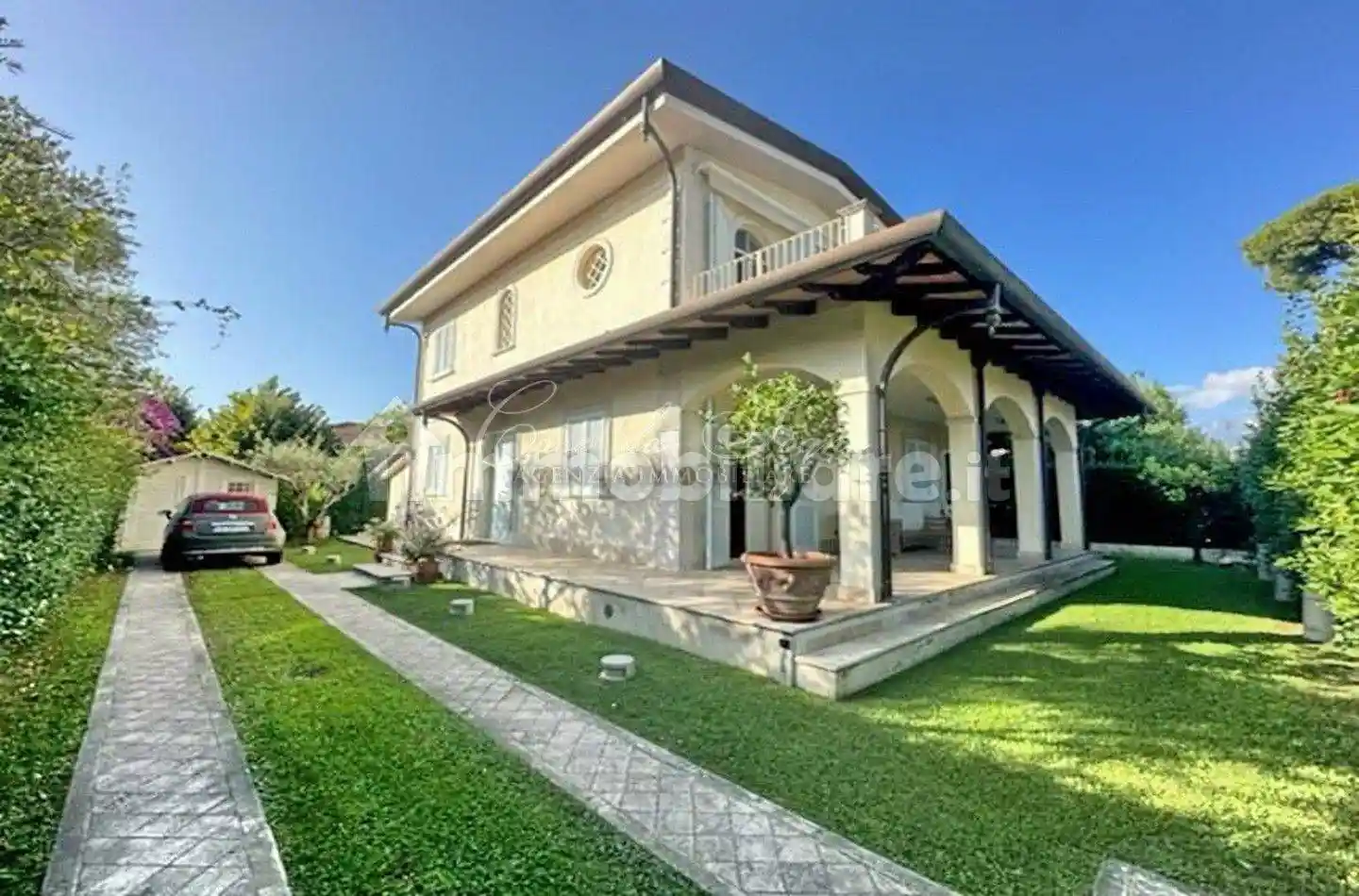 Villa in vendita a Forte dei Marmi