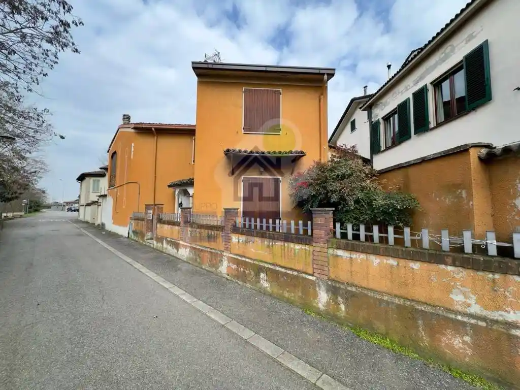 Terratetto unifamiliare via marconi 33, Centro, Crotta d'Adda - foto 2