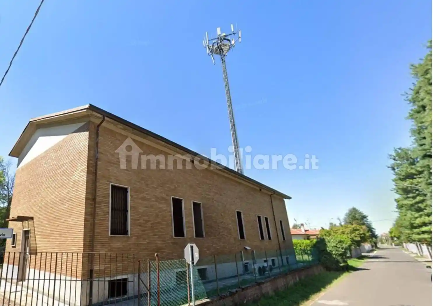 Palazzo - Edificio in vendita a Busto Garolfo