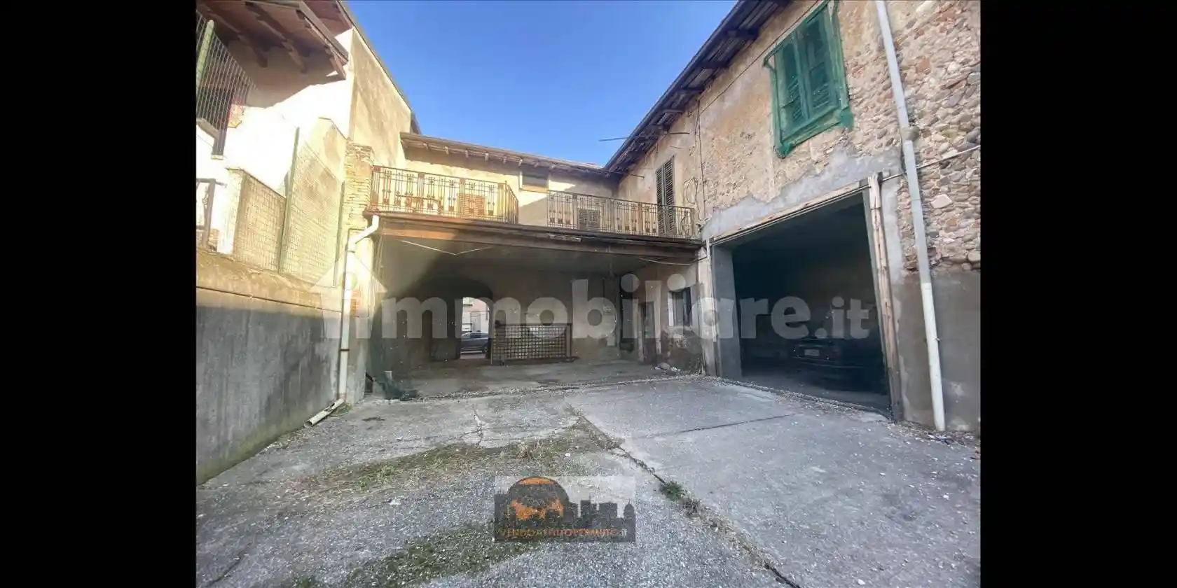 Casa indipendente in vendita a Calcio