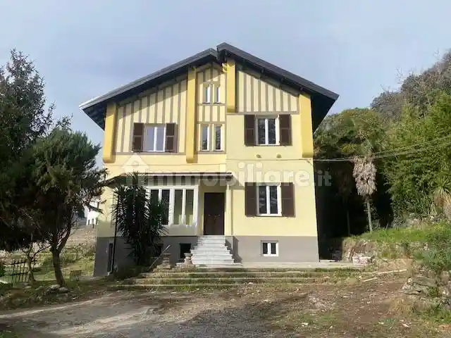 Villa in vendita a Genova