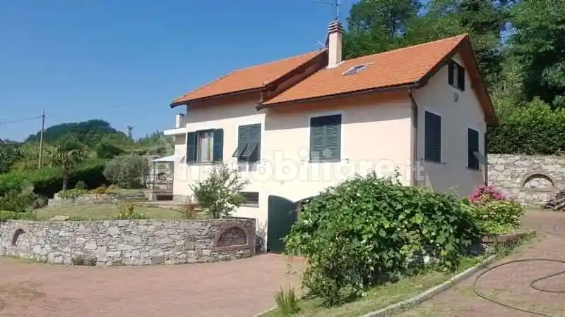 Villa in vendita a Sant'Olcese