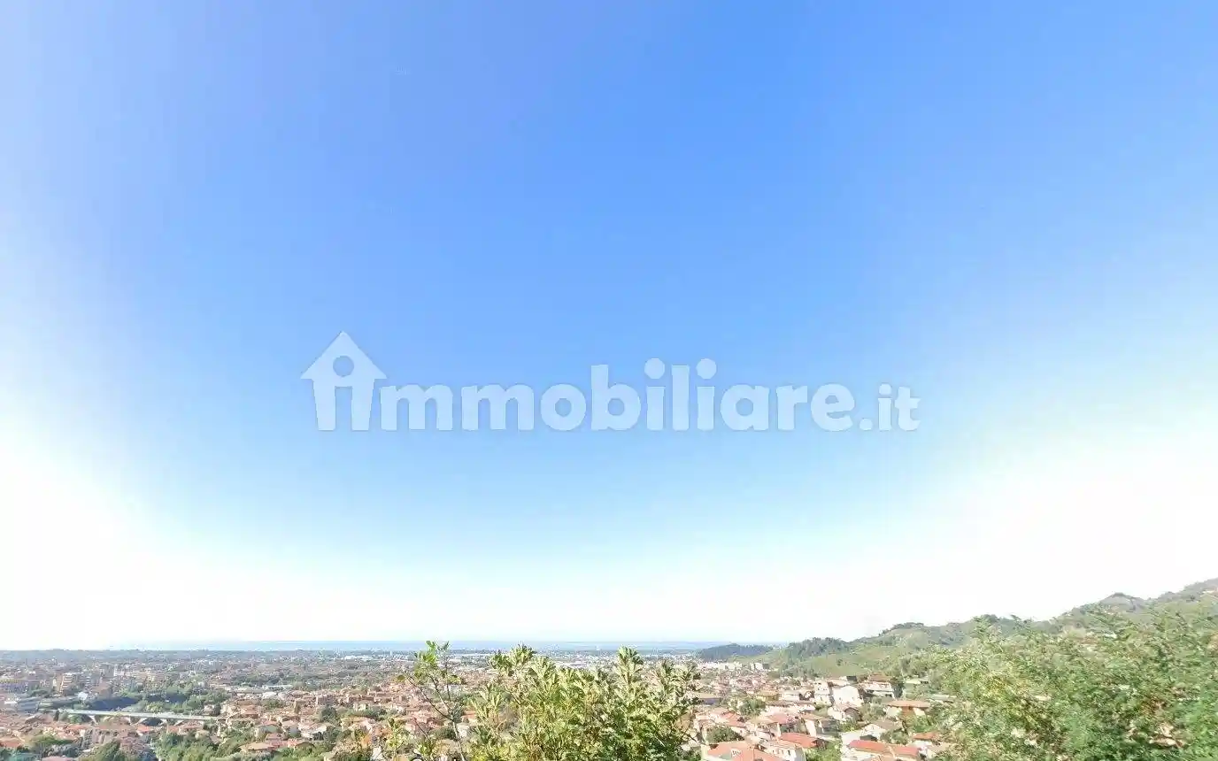 Villa in vendita a Massa