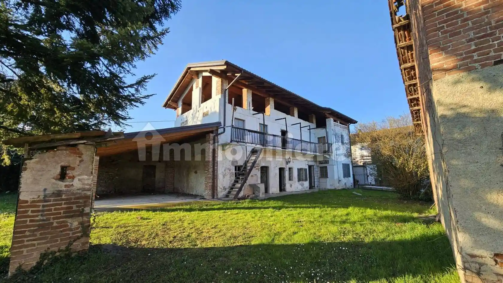 Rustico - Casale in vendita a Rivara