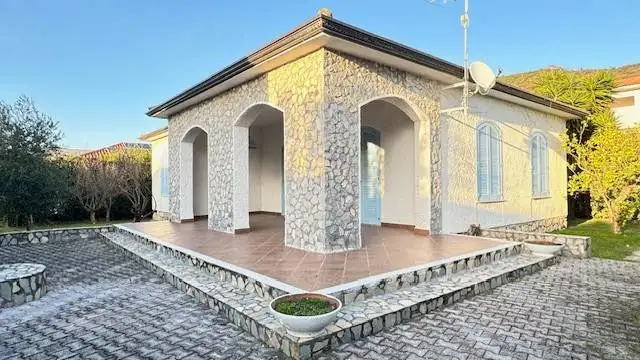 Villa unifamiliare via Pietrabianca, Sparvasile, Bonifati - foto 5
