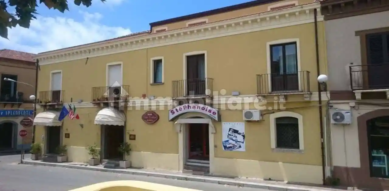 Palazzo - Edificio in Vendita - foto 2