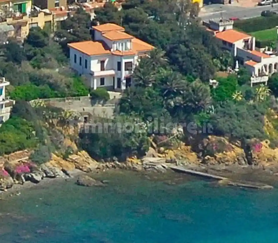 Villa in vendita a Piombino