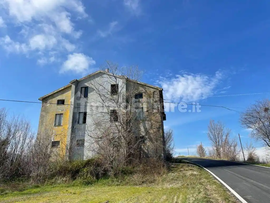 Rustico - Casale in vendita a Castignano