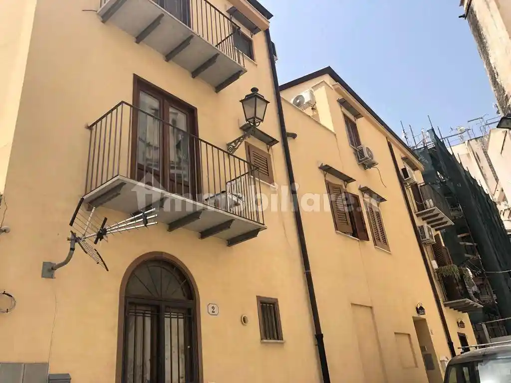 Appartamento in vendita a Palermo