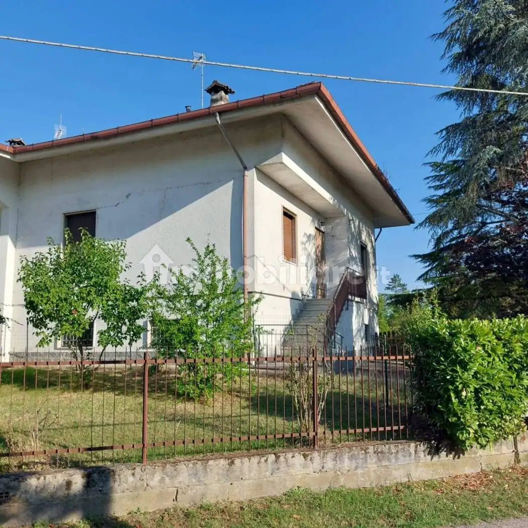 Casa indipendente in vendita a Carentino