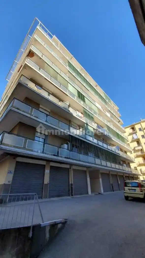 Appartamento in vendita a Borgosesia