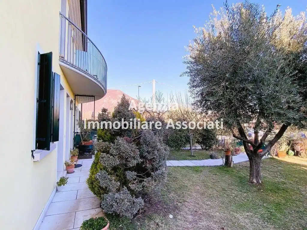 Villa in vendita a Bassano del Grappa