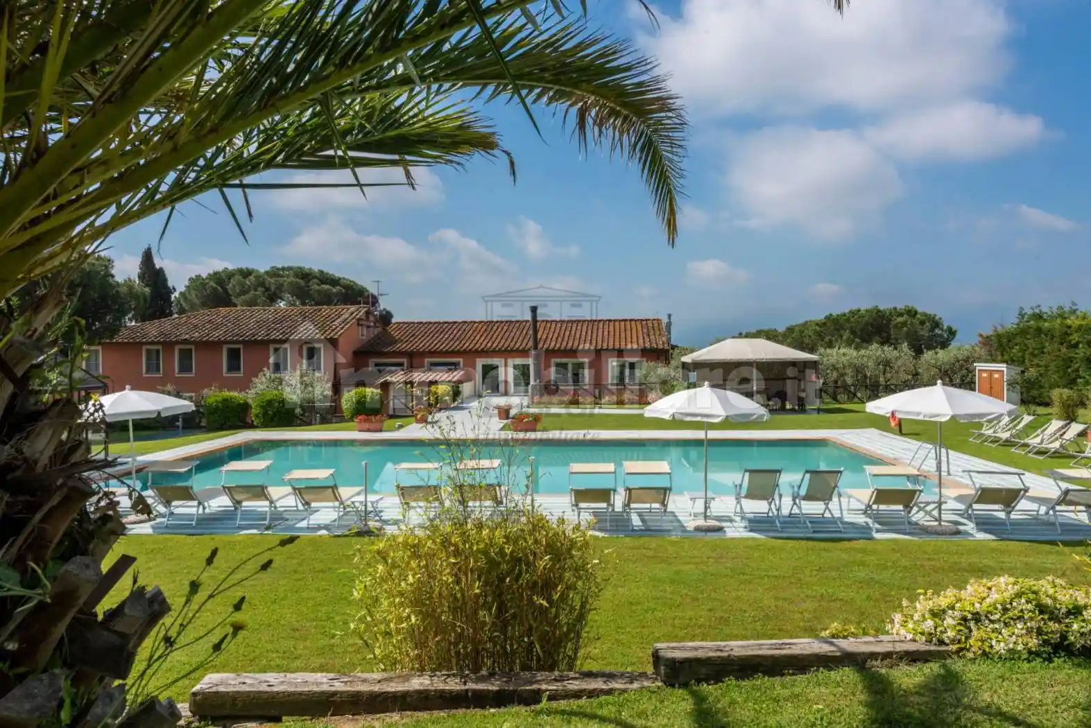 Rustico - Casale in vendita a Lucca