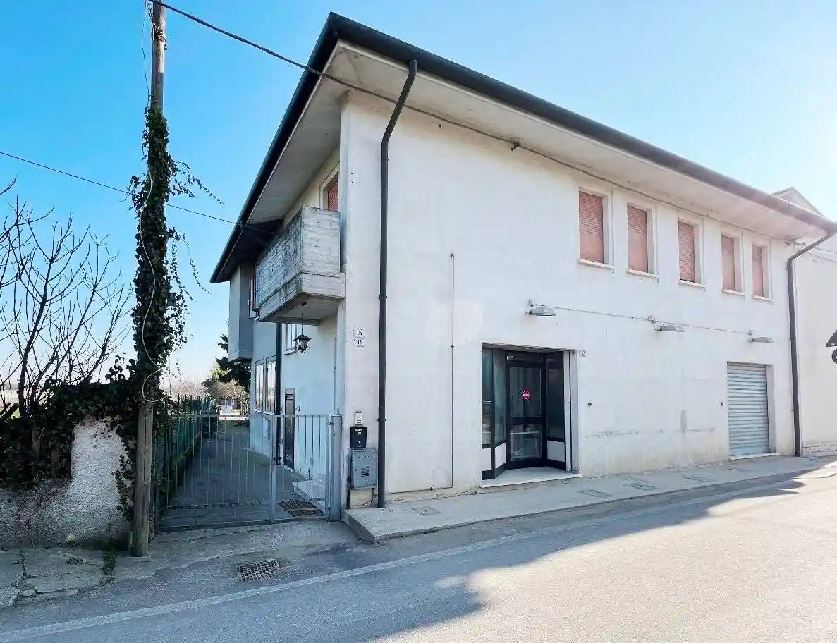 Palazzo - Edificio in vendita a Nogara