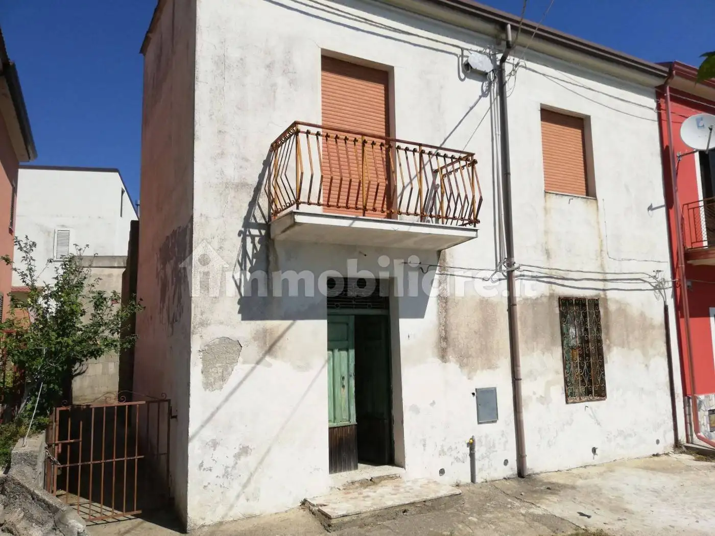 Villa unifamiliare via Roma 136, Carfizzi