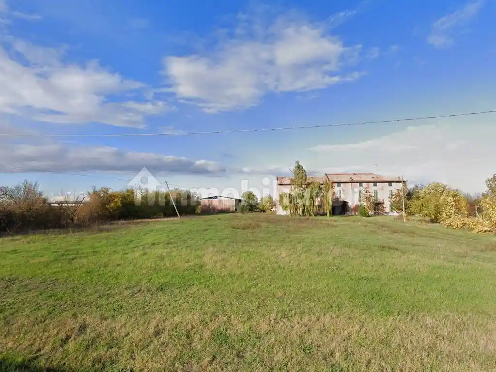 Rustico - Casale in vendita a Parma