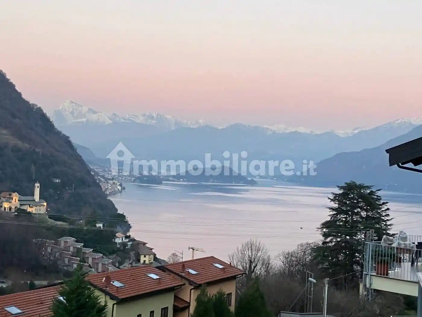 Appartamento in vendita a Argegno